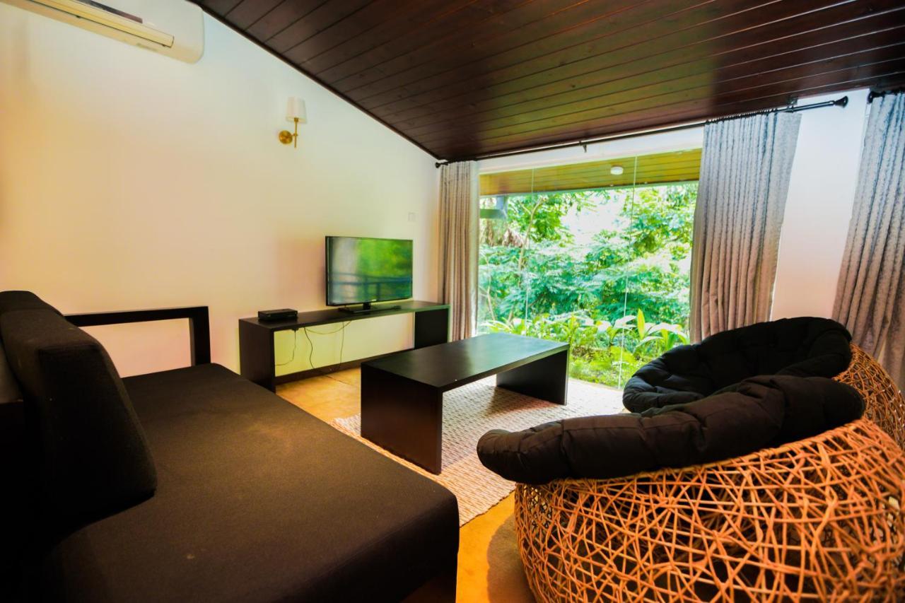 Villa Le Maas Tota Koslanda Ngoại thất bức ảnh