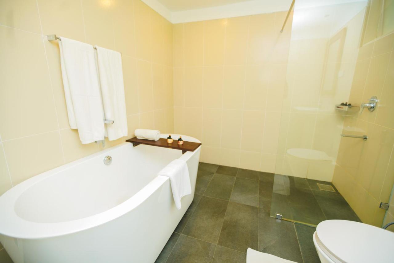 Villa Le Maas Tota Koslanda Ngoại thất bức ảnh